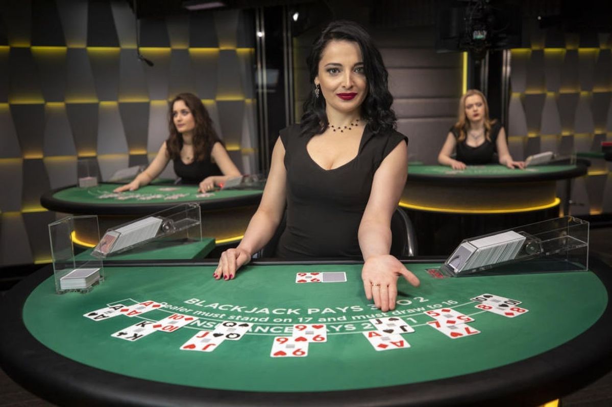 High Stakes 777 Live Casino
